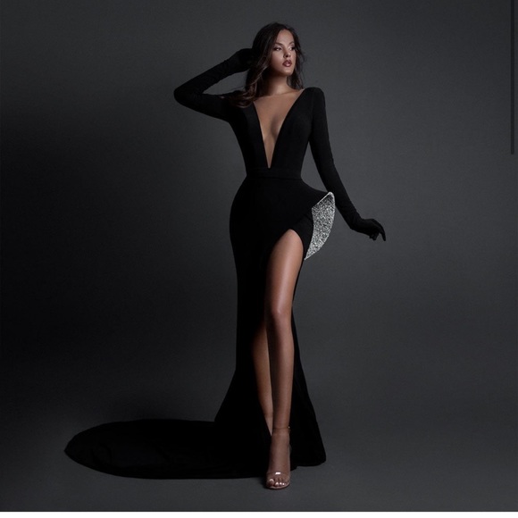 Show stopper one of a kind gown - Picture 1 of 6